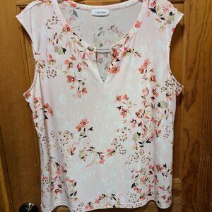 Pretty Floral Sleeveless Blouse